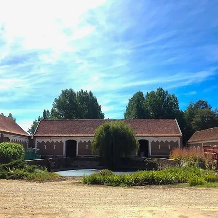 Marie-lou Entierement Renovee 别墅 *